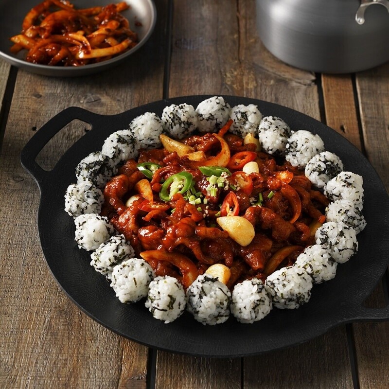 홍익상회,[Hongik Market] 직화 무뼈 닭발 220g 국내산 닭발 전자렌지 4분 OK